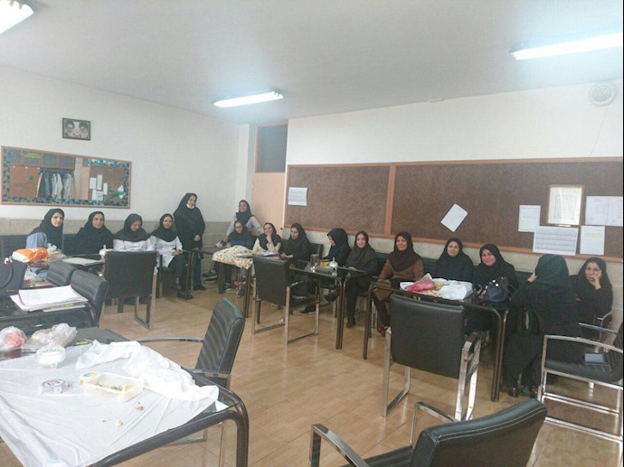 Progressive women of Tehran join teachers strike