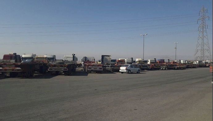 Truck drivers protest in Isfahan suburb, Mobarakeh