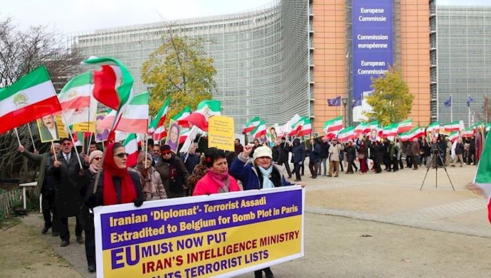 Demonstrators calling for the closure of Iranian regime embassies across Europe