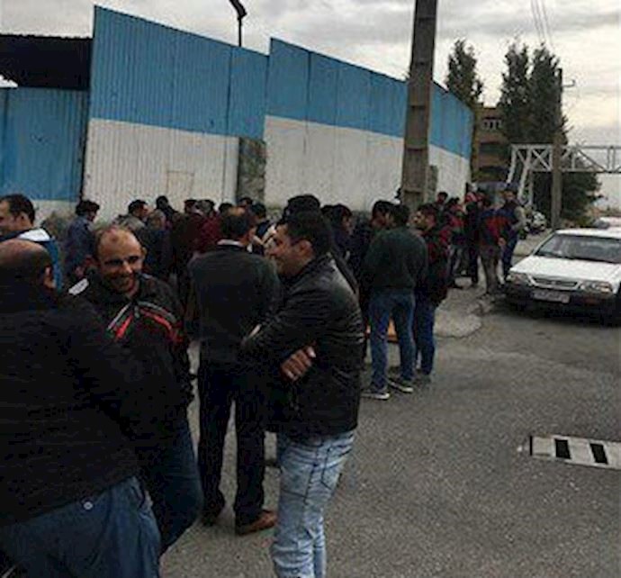 Tehran railway employees on strike