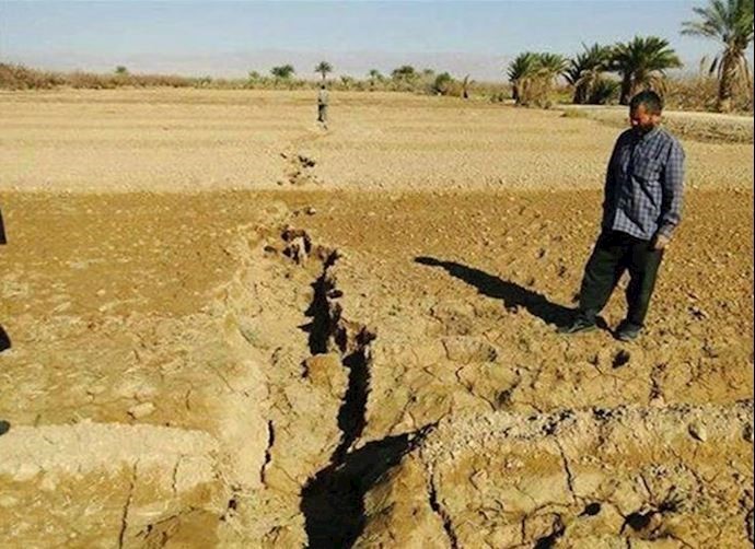 The lands of the farmers of Chabahar are sinking because government institutions are over-exploiting underground water sources