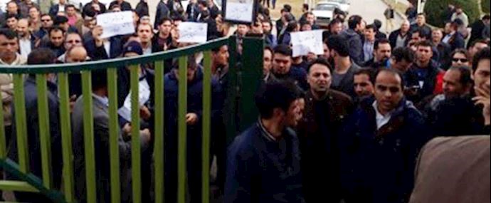Demonstration by industrial agriculture workers in Moghan