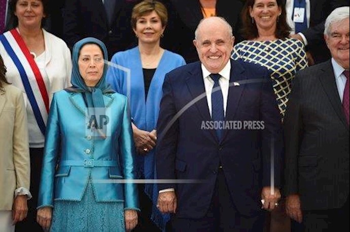 Maryam Rajavi,with the US delegation .jpg