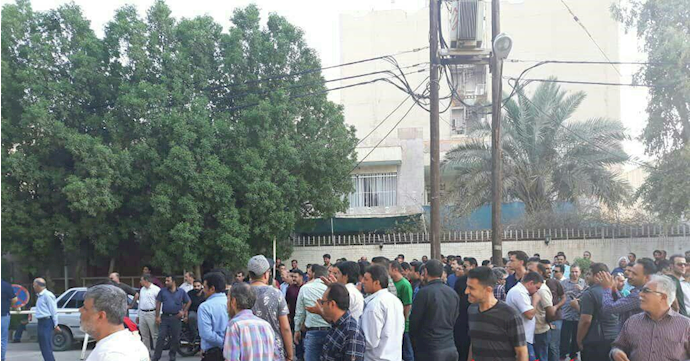 Ahvaz, Iran-Aug 20-Workers of the National Steel Group protest