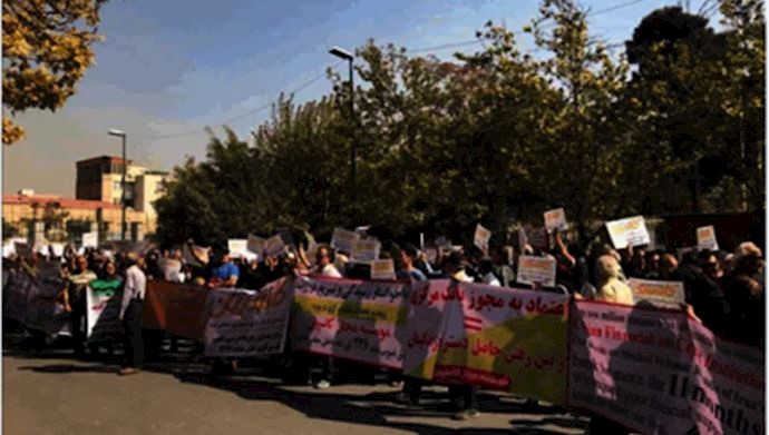 Protests by creditors in Tehran