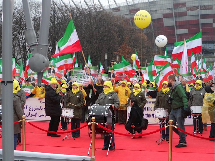 Supporters of the PMOI/MEK rallying in Warsaw - February 13, 2019