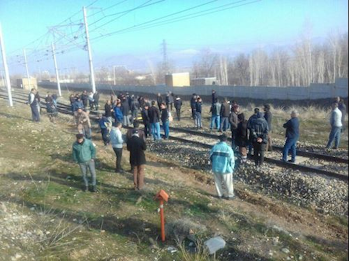 Rail workers on strike in Bandar Abbas, southern Iran – March 6, 2019
