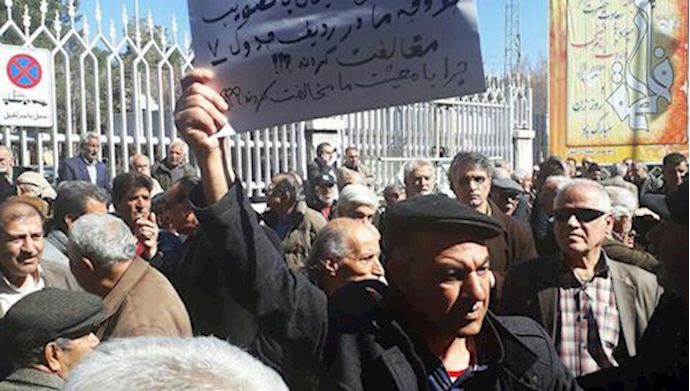 Steel mill retirees rallying in Isfahan, central Iran – March 4, 2019