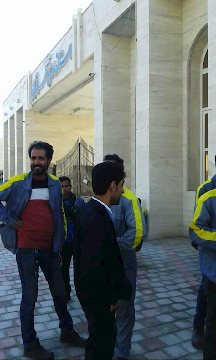 Rail workers protesting in Bandar Abbas, southern Iran – March 4, 2019