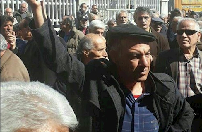Steel mill retirees rallying in Isfahan, central Iran – March 10, 2019