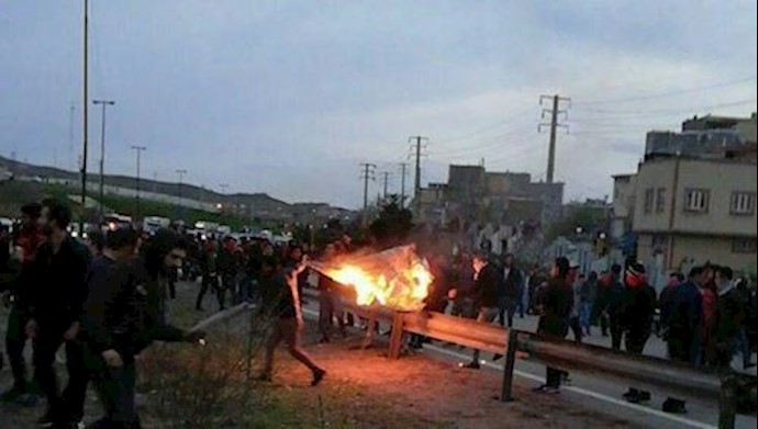 Youth in Tabriz, northwest Iran, clash with the repressive security force – April 19, 2019