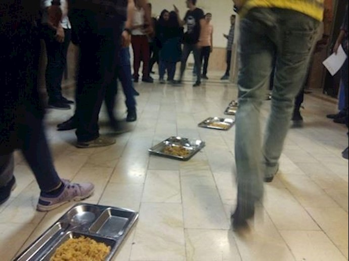 Khajeh-Nasir University students protest against poor food quality – Tehran, Iran – April 29, 2019