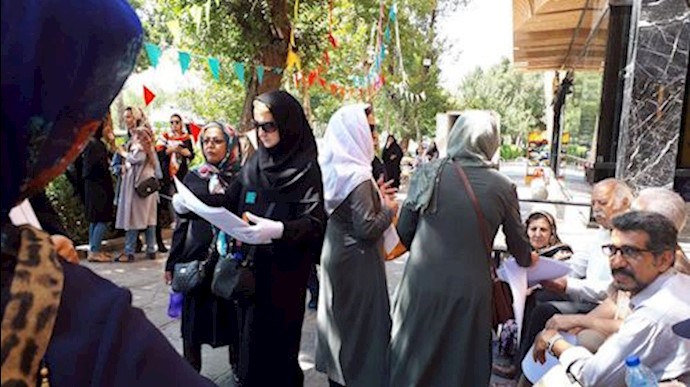 4Teachers, retired education workers protesting in Isfahan, central Iran – August 26, 2019