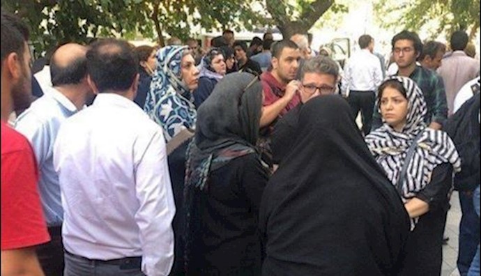 Persian Pars Khodro clients holding a protest rally – Tehran, Iran – August 5, 2019