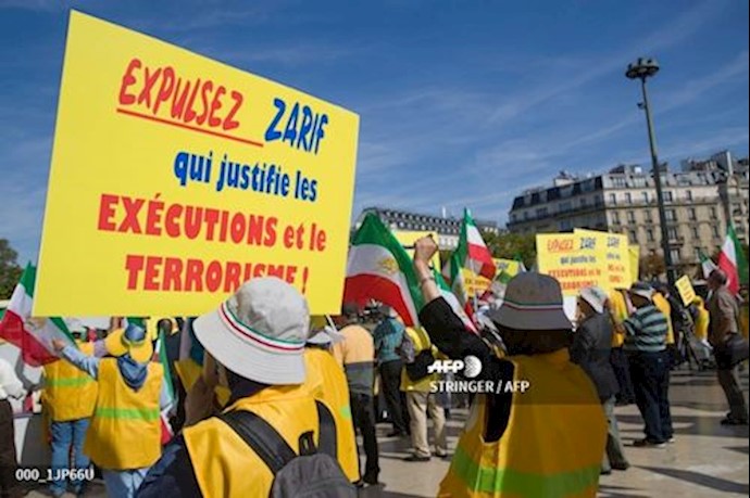 4MEK supporters in France protesting a visit by Iranian regime Foreign Minister Mohammad Javad Zarif – Paris, France – August 23, 2019