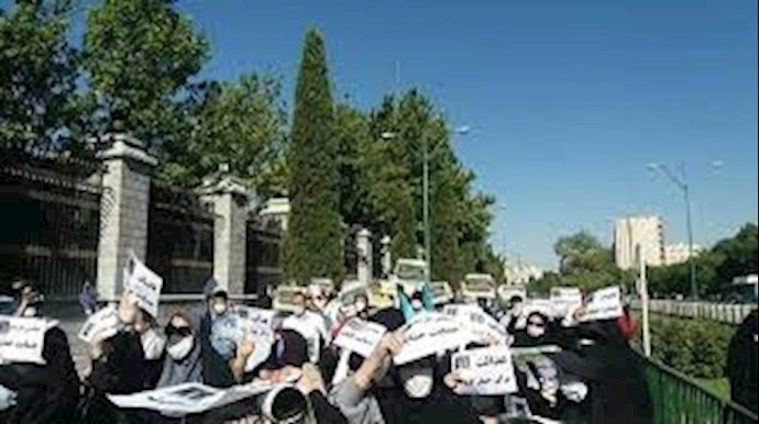 Protests by Iranian teachers (August 2020)