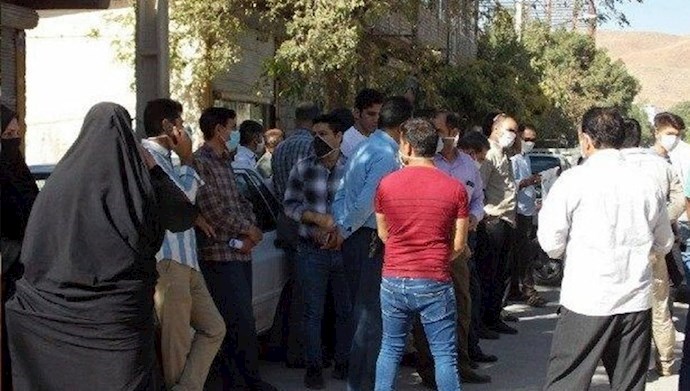 Locals of Nourabad in Lorestan province, western Iran, rallied outside the mayor’s office demanding standard streets for their town—August 1, 2020