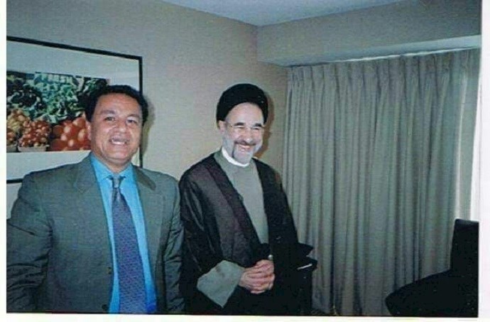 Kaveh Afrasiabi and Iranian regime president Mohammad Khatami