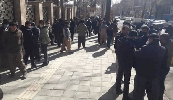 Vendors of Ferdowsi Street in the city of Sanandaj, west of Iran, held a rally