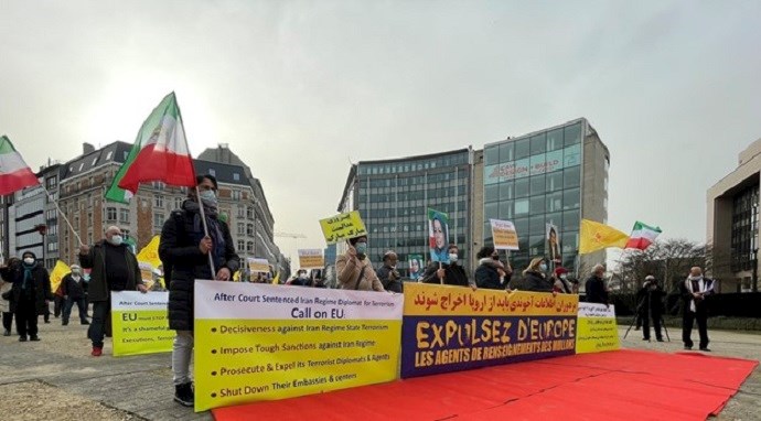 Iranian protesters in Brussels – February 22, 2021.