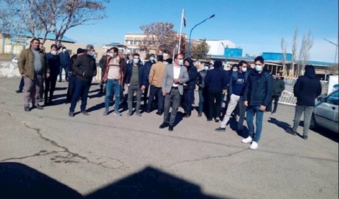 Protest rally by workers of Iran Maye factory, Tabriz