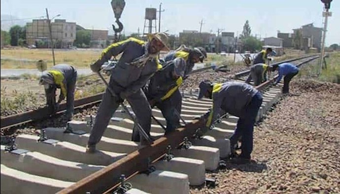 Railroad workers in Iran